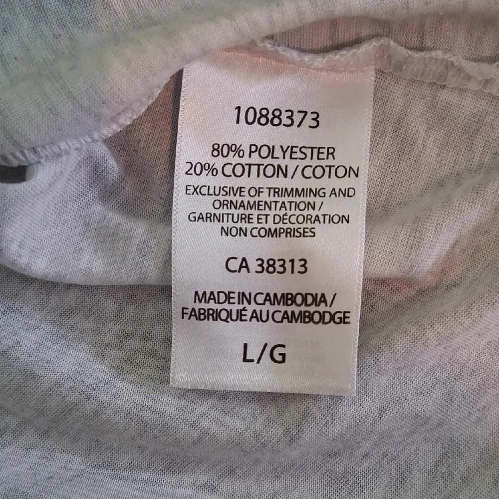 Cloudveil Light Gray Short Sleeve Tee with Feather Design 4346 - Picture 5 of 9